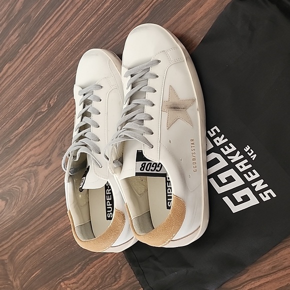 Distressed Dirty Scuffed White Leather Star Sneakers 42 10 Womens Gray Laces - Picture 5 of 17